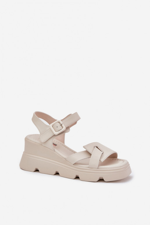 Sandali da donna Femminile Su un cuneo Artiker 54C1624 beige