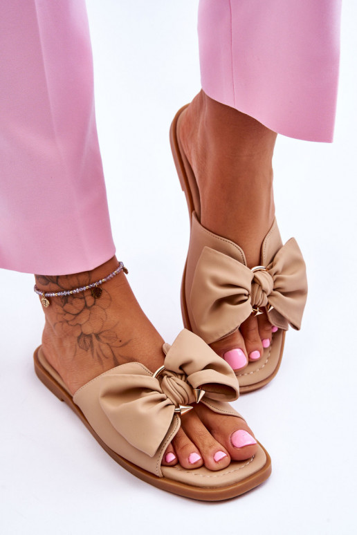 Femminile Pantofole in pelle con nastri beige Becky Femminile Pantofole in pelle con nastri beige Becky