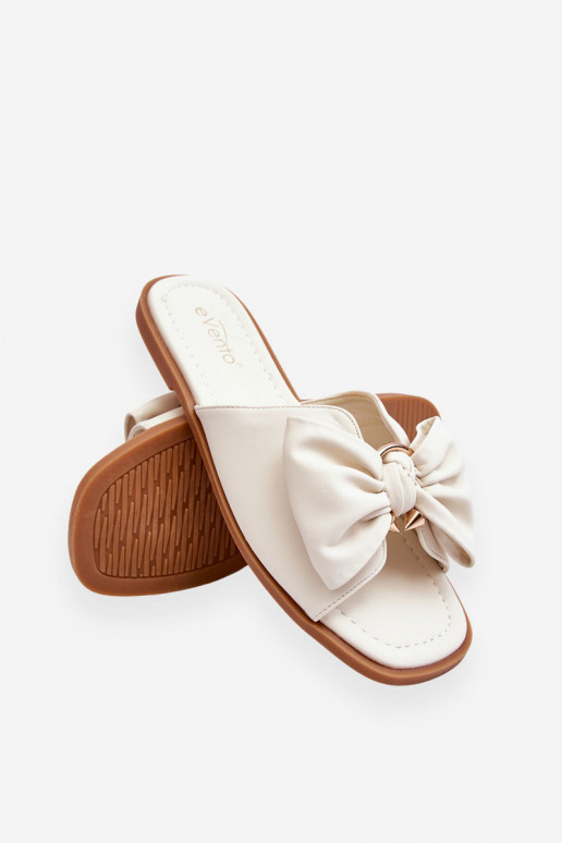 Femminile Pantofole in pelle con nastri Colore bianco Becky Femminile Pantofole in pelle con nastri Colore bianco Becky