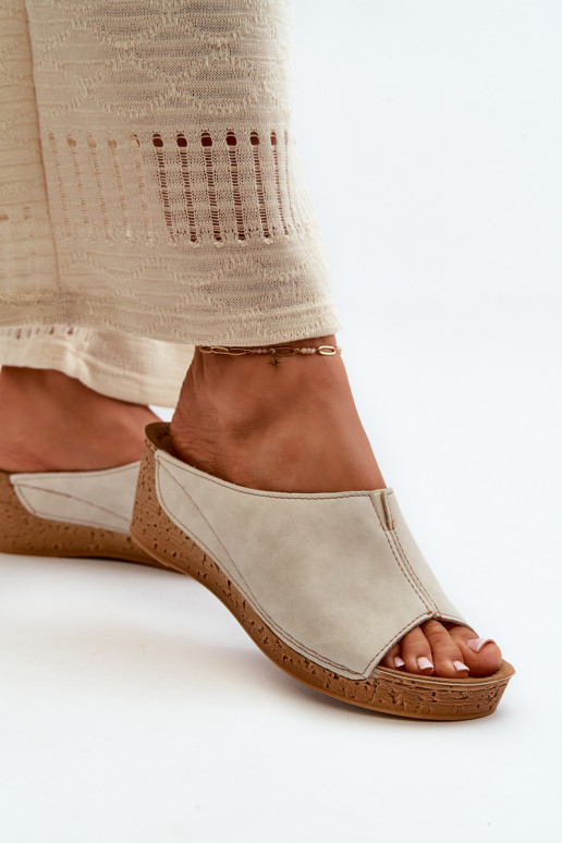 Comode pantofole da donna Su un cuneo Inblu NG000002 beige