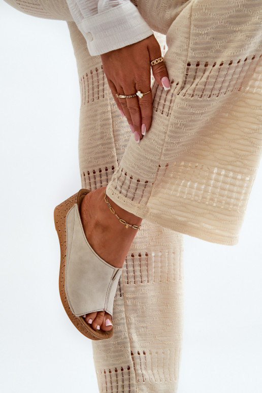 Comode pantofole da donna Su un cuneo Inblu NG000002 beige