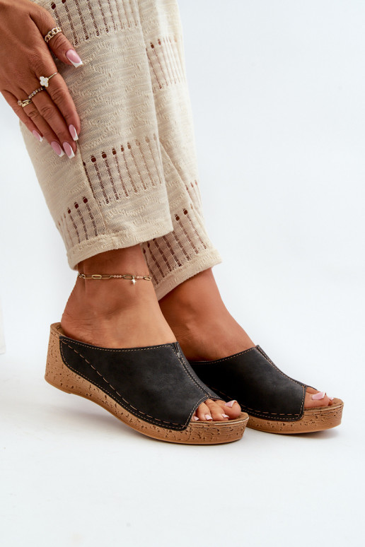 Comode pantofole da donna Su un cuneo Inblu NG000002 colore nero