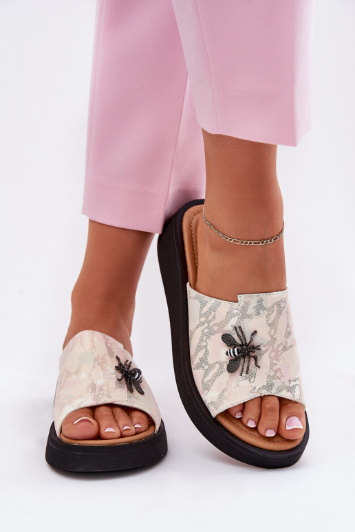 Pantofole in pelle Femminile Z Broszką Vinceza 66752 beige Pantofole in pelle Femminile Z Broszką Vinceza 66752 beige