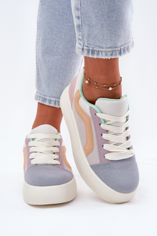 Scarpe modello sneakers Femminile con una piattaforma Colori differenti Tellnira