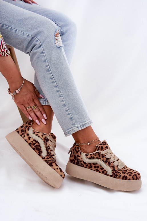 Scarpe modello sneakers Femminile con una piattaforma con motivi di pelliccia di leopardo Tellnira