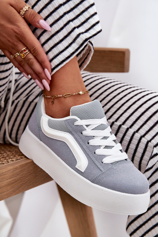 Scarpe modello sneakers Femminile con una piattaforma colore blu Tellnira