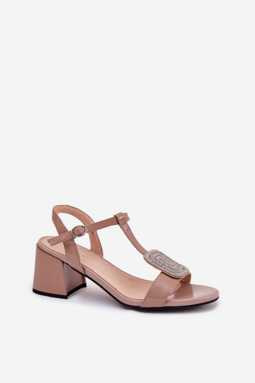 Pelle Sandali laccati da donna con i tacchi con ornamenti Vinceza 91134 beige Pelle Sandali laccati da donna con i tacchi con ornamenti Vinceza 91134 beige