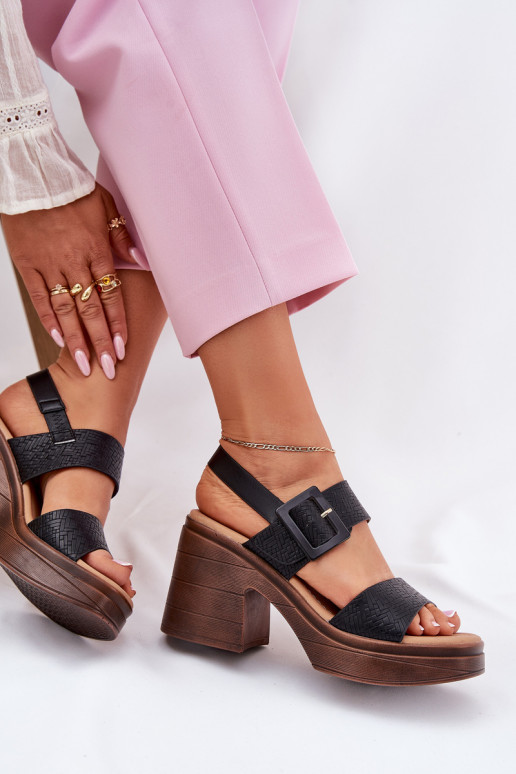 Sandali da donna Su tacchi enormi e piattaforma Vinceza 17387 colore nero Sandali da donna Su tacchi enormi e piattaforma Vinceza 17387 colore nero