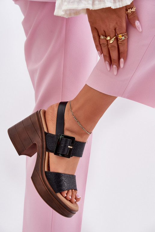 Sandali da donna Su tacchi enormi e piattaforma Vinceza 17387 colore nero Sandali da donna Su tacchi enormi e piattaforma Vinceza 17387 colore nero