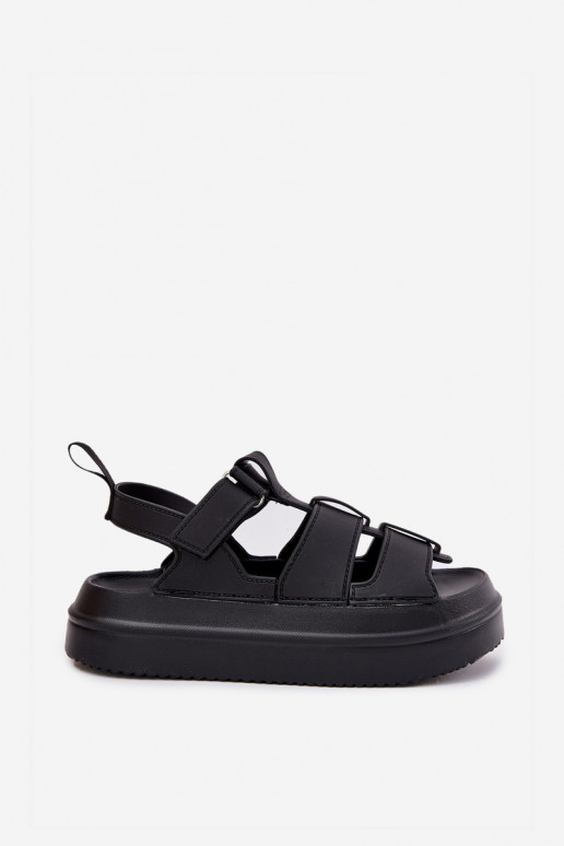 Sandali da donna con una piattaforma colore nero Nitavelia Sandali da donna con una piattaforma colore nero Nitavelia