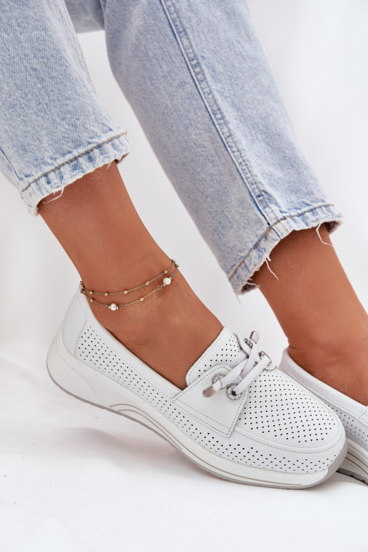 Pelle scarpe Realizzato in pelle naturale con una piattaforma Artiker 56C2101 Colore bianco Pelle scarpe Realizzato in pelle naturale con una piattaforma Artiker 56C2101 Colore bianco