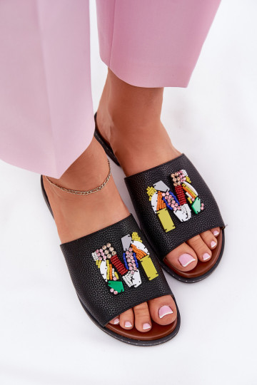 Pantofole da donna con tacchi larghi con ornamenti colore nero Clelione