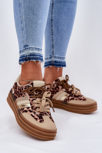 Scarpe modello sneakers Femminile con una piattaforma Z PodAójnym Allacciaturam con motivi di pelliccia di leopardo beige Niteri