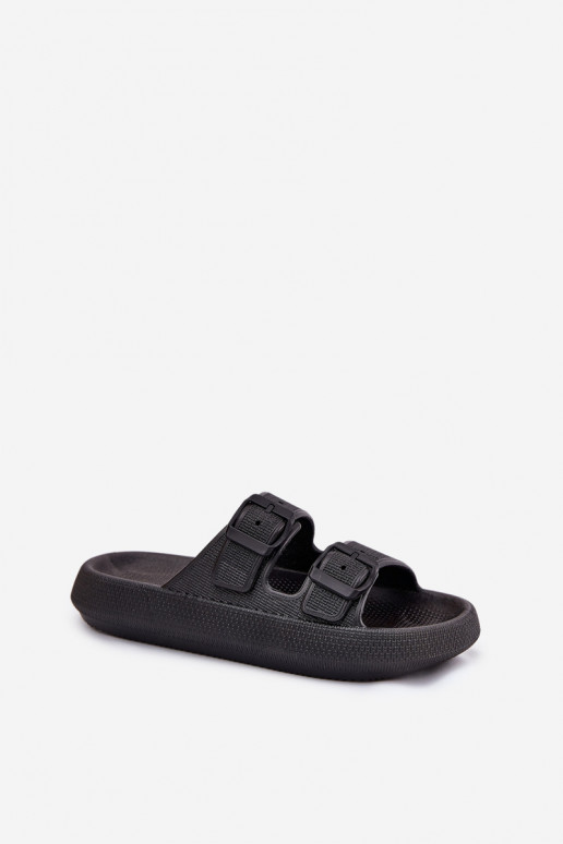 Pantofole da donna con una piattaforma con fibbie colore nero Nitiana