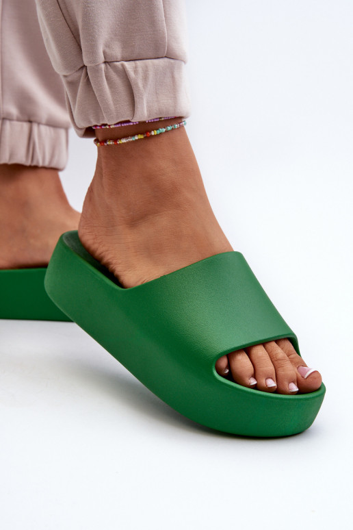 Femminile Pantofole Su una suola spessa colore verde Oreithano