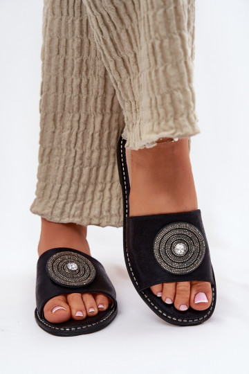 Pantofole da donna con tacchi larghi con ornamenti S.Barski KV51-013 colore nero