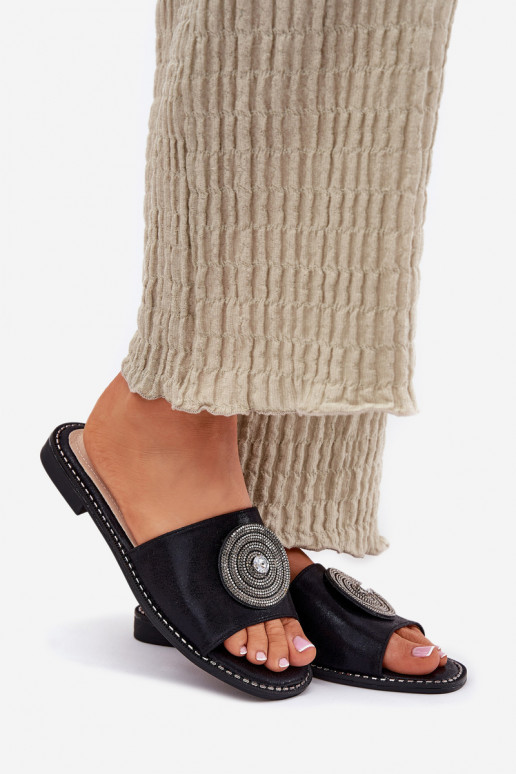 Pantofole da donna con tacchi larghi con ornamenti S.Barski KV51-013 colore nero