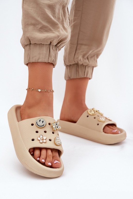 Pantofole da donna Pantofole leggere Z Przypinkami Vinceza 76055 beige Pantofole da donna Pantofole leggere Z Przypinkami Vinceza 76055 beige