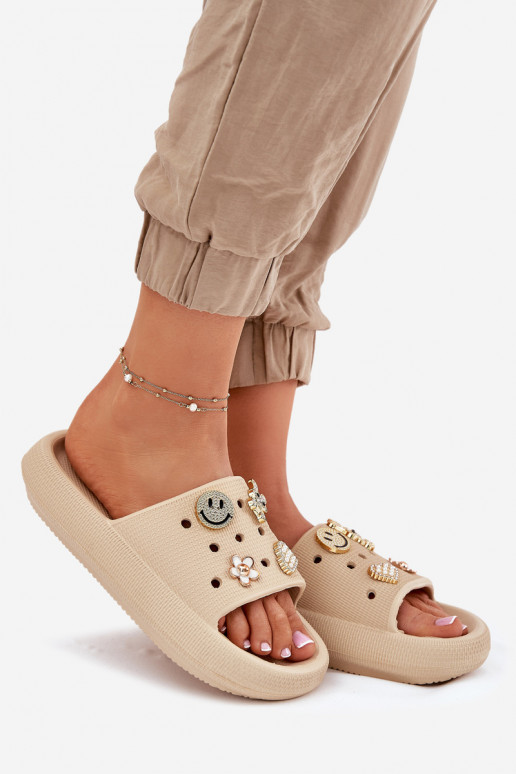 Pantofole da donna Pantofole leggere Z Przypinkami Vinceza 76055 beige Pantofole da donna Pantofole leggere Z Przypinkami Vinceza 76055 beige