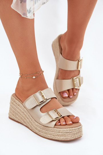 Pantofole da donna Su un cuneo Con treccia I con fibbiemi colore dorato Pasinea