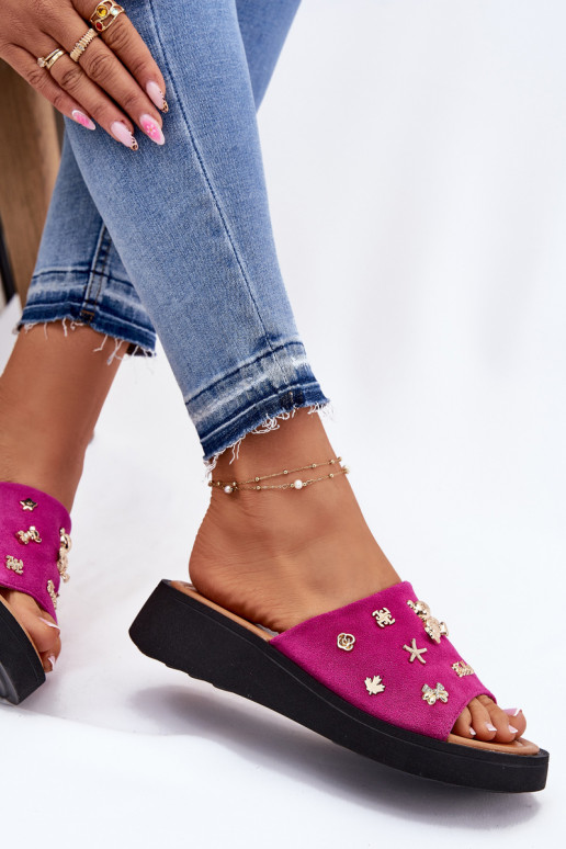 Pantofole da donna in pelle scamosciata Z Przypinkami Vinceza 66741 colore rosa Pantofole da donna in pelle scamosciata Z Przypinkami Vinceza 66741 colore rosa