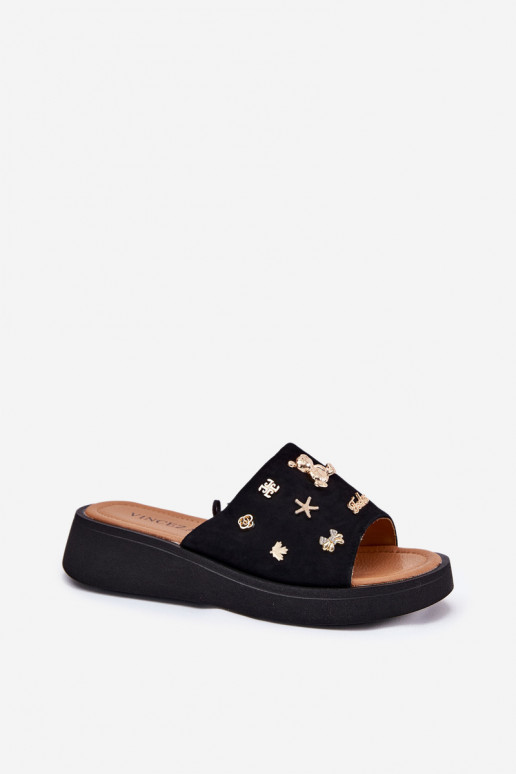 Pantofole da donna in pelle scamosciata Z Przypinkami Vinceza 66741 colore nero