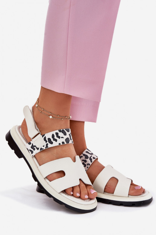 Sandali da donna Femminile con tacchi larghi con motivi di pelliccia di leopardo Vinceza 66780 beige