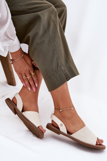 Scarpe da donna color sabbia con tacco largo in pelle sintetica, "Dereka"