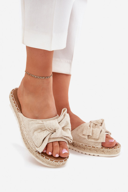 Pantofole da donna con una piattaforma Con treccia I Kokardką beige Alpireda