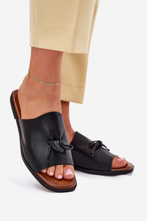 Pantofole da donna con tacchi larghi Con decorazioni INiązaniem colore nero Norela