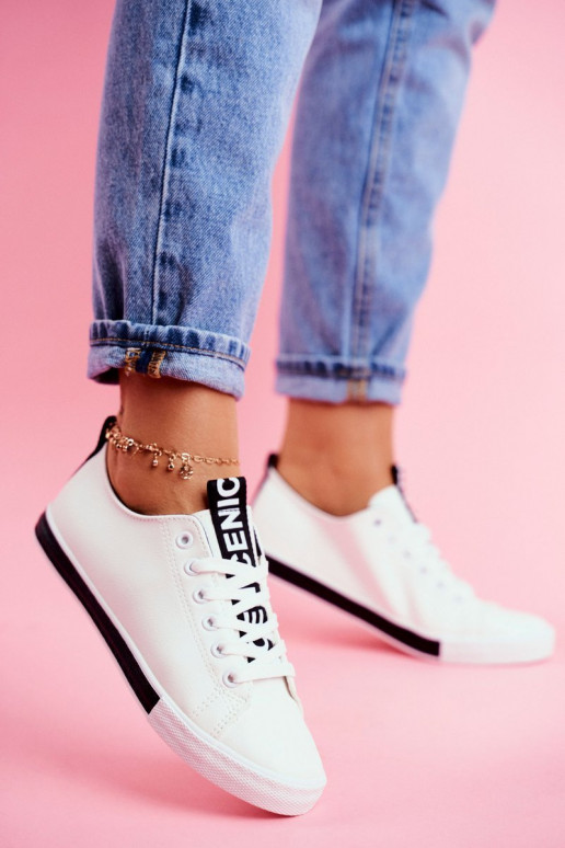 Sneakers modello classico colore nero Ville