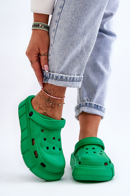 Infradito tipo Crocs con plateau rialzato colore verde Beckett