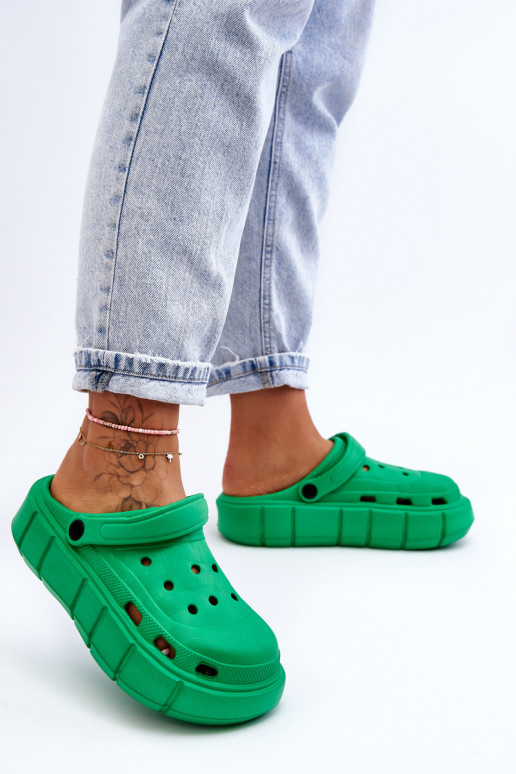 Infradito tipo Crocs con plateau rialzato colore verde Beckett