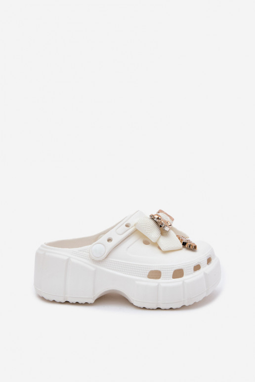 Pantofole Infantile Infantile Pantofole leggere con nastri I Ozdobami Colore bianco Selvana Pantofole Infantile Infantile Pantofole leggere con nastri I Ozdobami Colore bianco Selvana