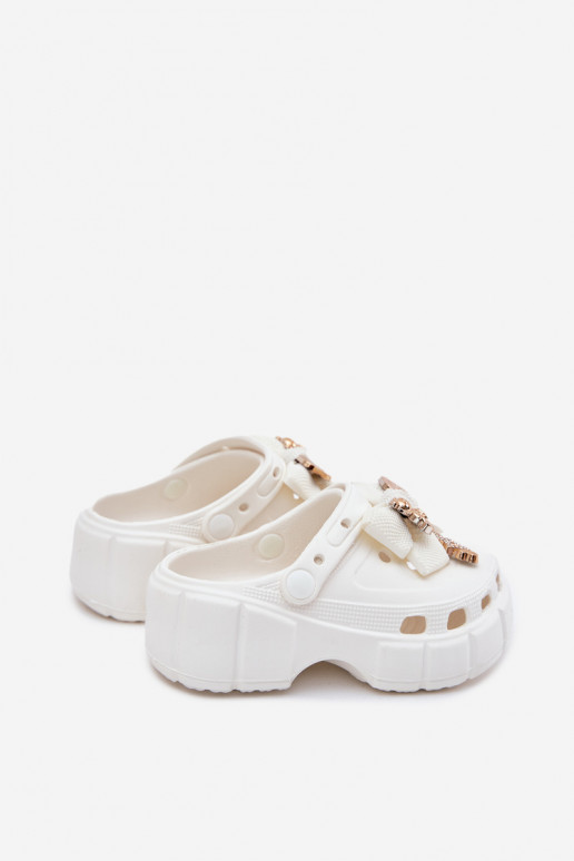 Pantofole Infantile Infantile Pantofole leggere con nastri I Ozdobami Colore bianco Selvana Pantofole Infantile Infantile Pantofole leggere con nastri I Ozdobami Colore bianco Selvana