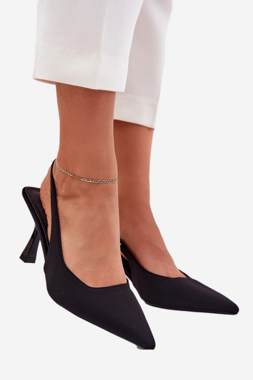 Sandali da donna con tacchi sottili colore nero Lunira