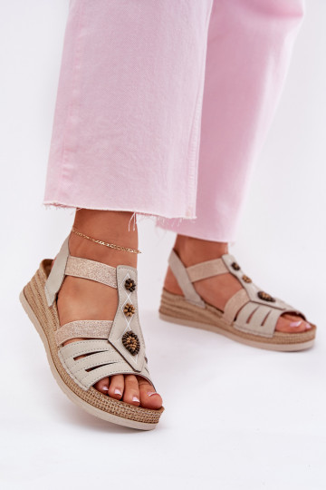 Sandali da donna Su un cuneo con bellissimi dettagli Inblu RV000015 colore avorio 2