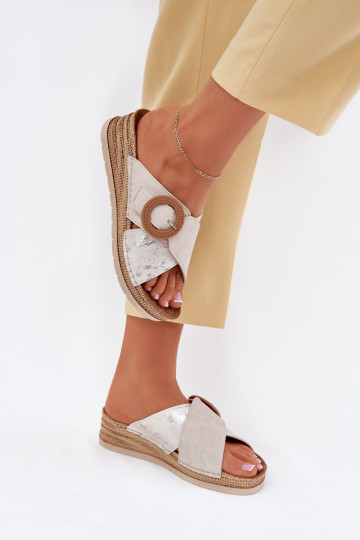 Pantofole da donna Su un cuneo decorare con fibbie Inblu RV000012 colore avorio