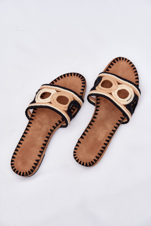 SzydełkoAe Pantofole da donna con tacchi larghi colore nero Nirina