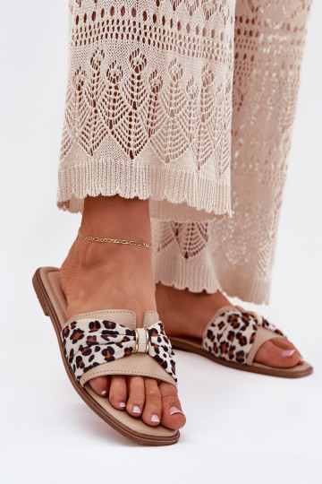 Pantofole da donna con tacchi larghi con nastri beige Avenza