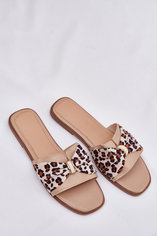 Pantofole da donna con tacchi larghi con nastri beige Avenza