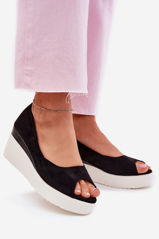 Sandali da donna Su un cuneo Z in ecopelle scamosciatau colore nero Velira