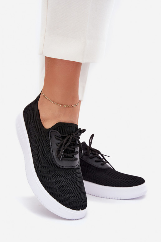  Un modello convincente scarpe da ginnastica con una piattaforma Femminile colore nero Kalyra