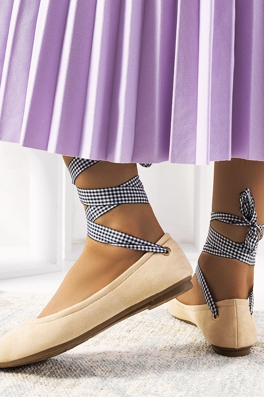 Scarpe rosa con fiocchetto, „Acro" Scarpe rosa con fiocchetto, „Acro"