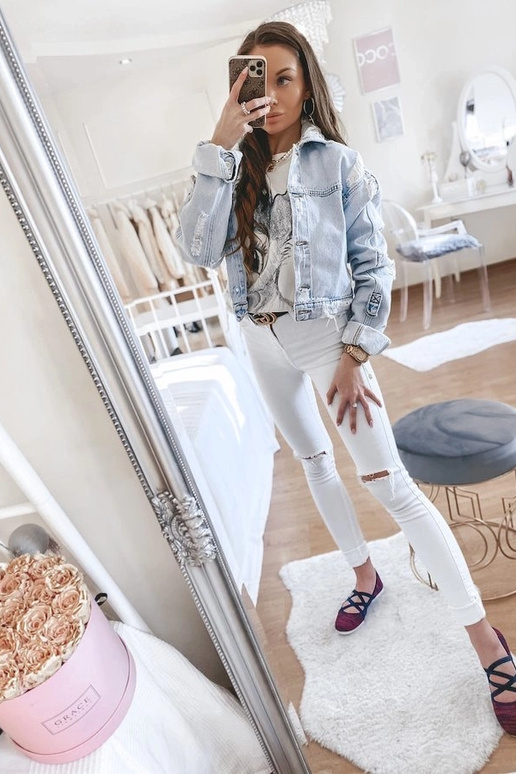 Scarpe rosa in camoscio con strass,... Scarpe rosa in camoscio con strass,...