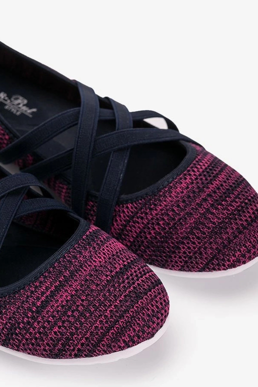 Scarpe rosa in camoscio con strass,... Scarpe rosa in camoscio con strass,...