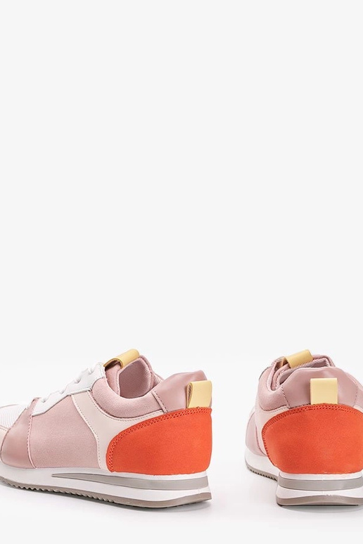 Scarpe bianche con inserti gialli,...