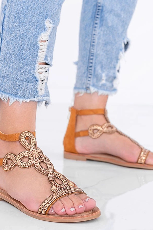 Sandalini marroni chiari decorati con...