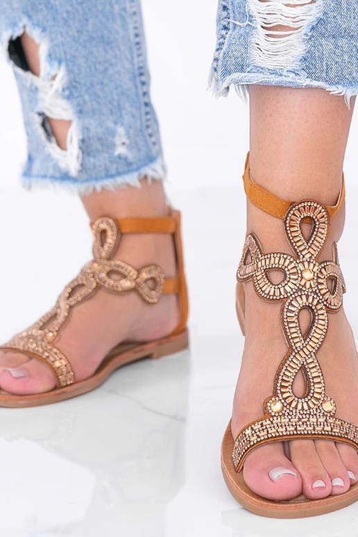 Sandalini marroni chiari decorati con...