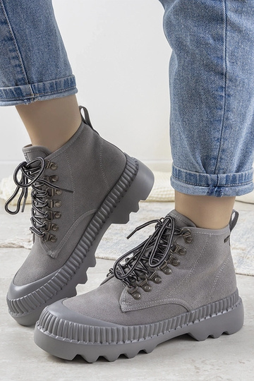 Stivaletti sportivi grigi...